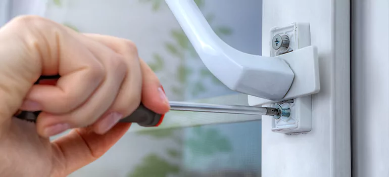 Window Crack Repair in Golden Gate, FL